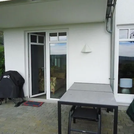 In Neuastenberg Mit Grosser Terrasse